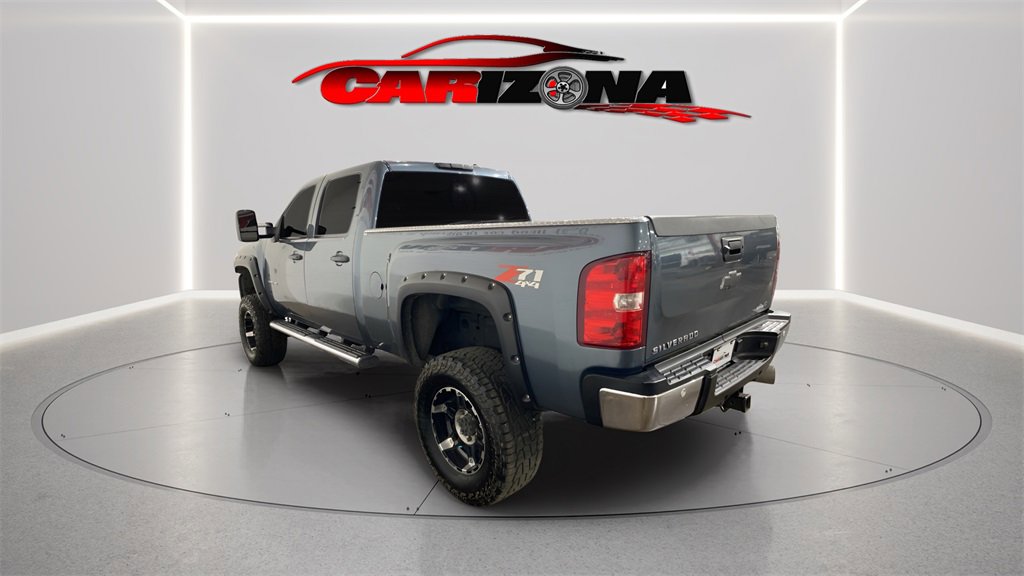 Used 2010 Chevrolet Silverado 2500 LT w/ Interior Plus Package image 6