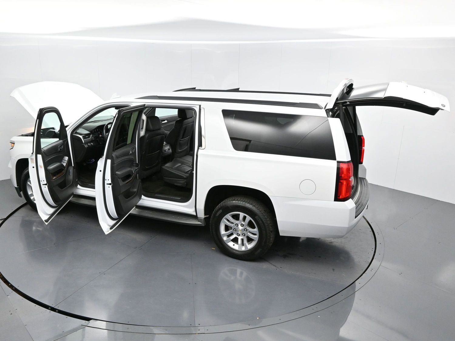 Used 2015 Chevrolet Suburban LT image 49