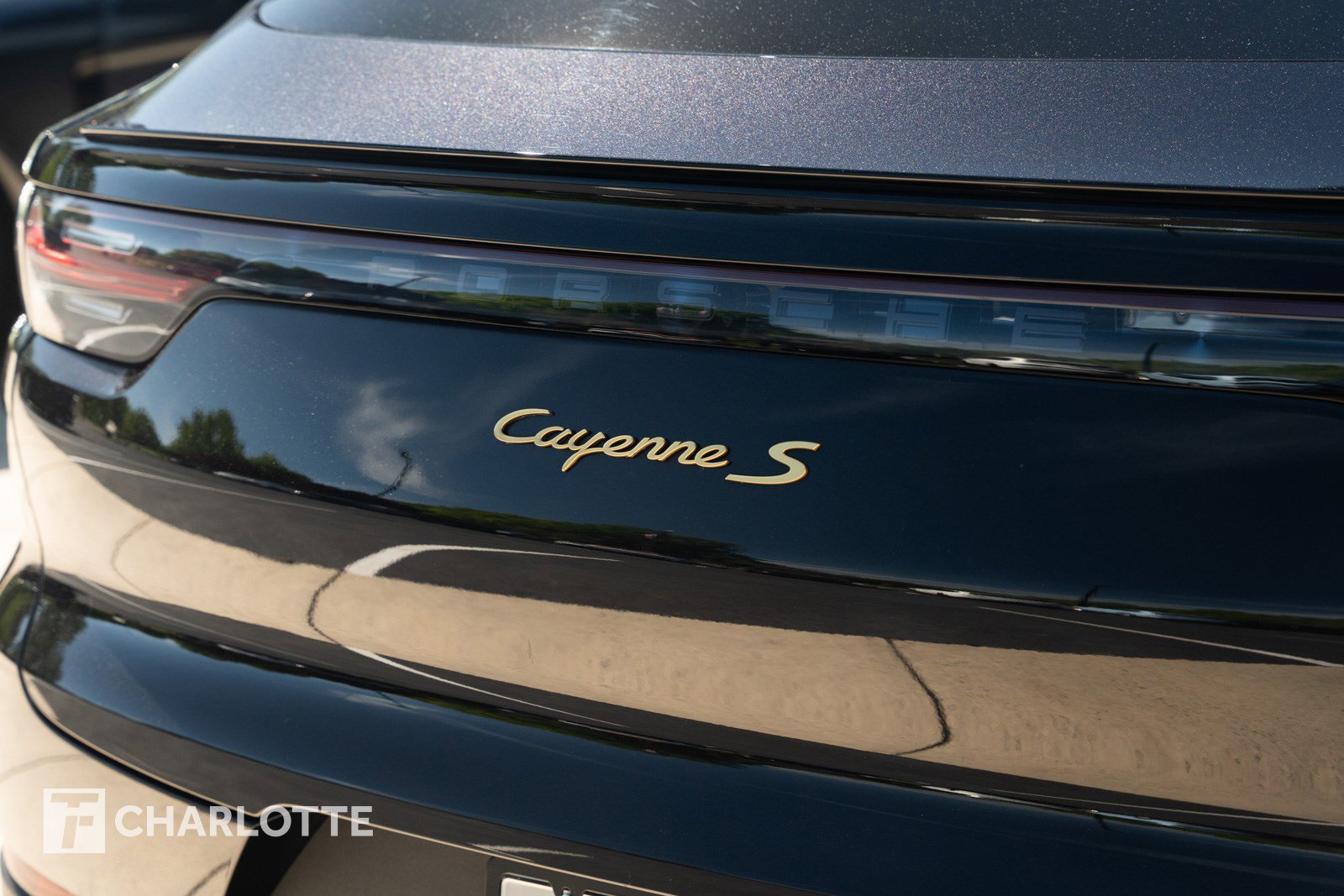 Used 2022 Porsche Cayenne S image 13