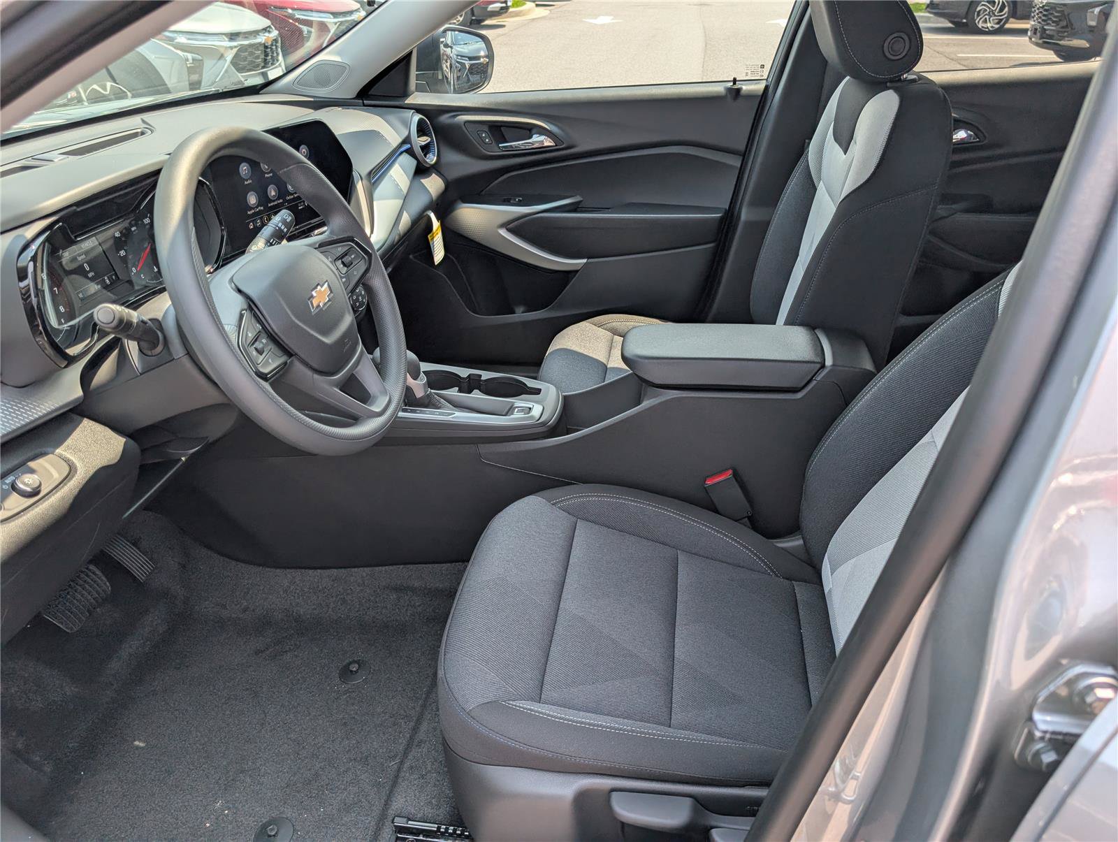 New 2026 Chevrolet Trax LS FWD image 9