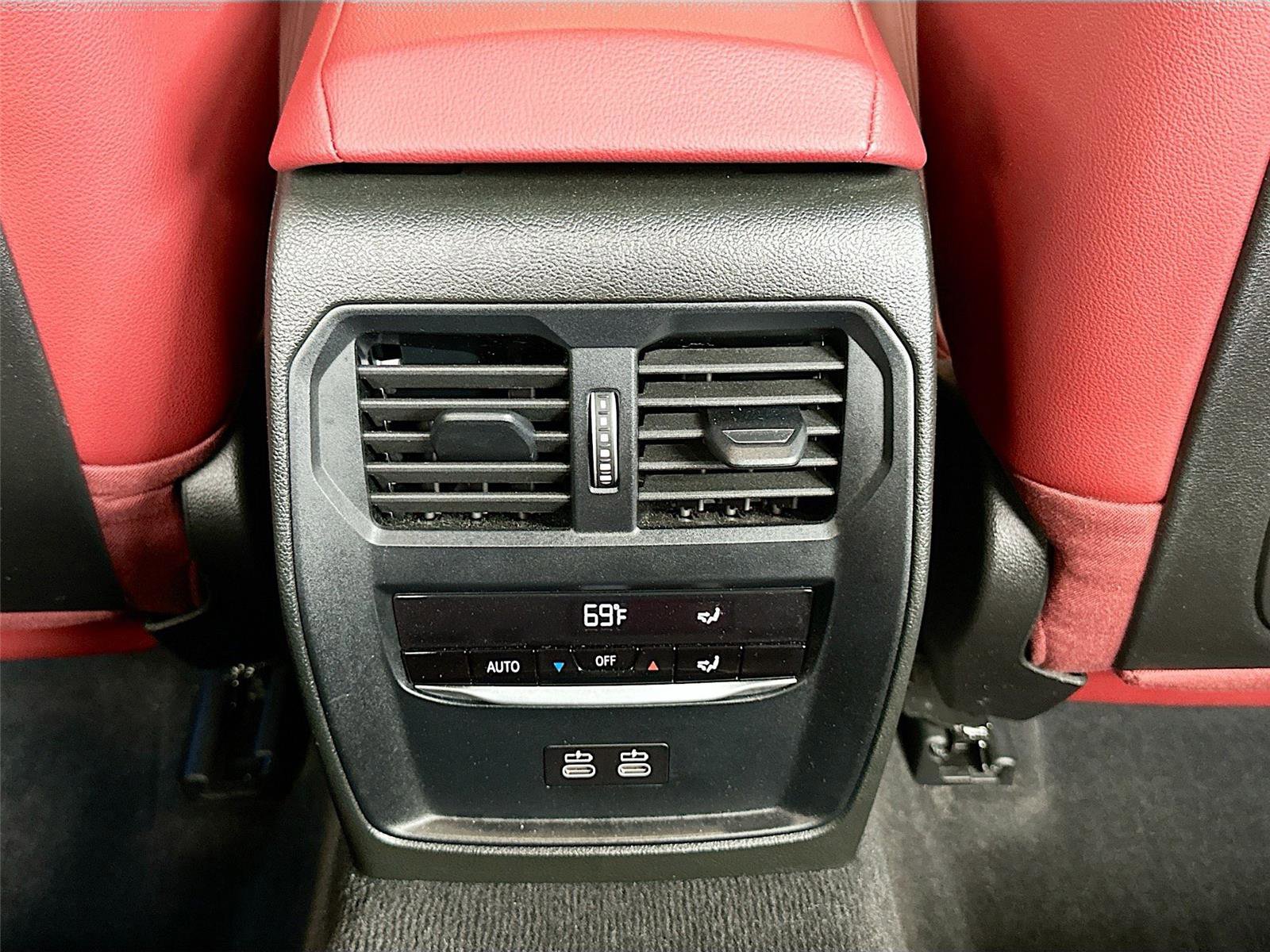 Certified 2023 BMW 330i xDrive Sedan w/ M Sport Package image 26