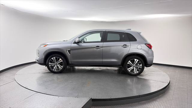 Used 2025 Mitsubishi Outlander Sport SE AWD/4WD image 3