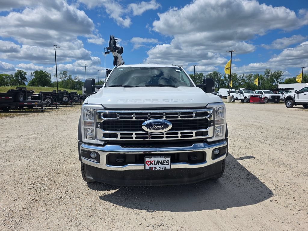 New 2026 Ford F550 4x4 Crew Cab image 2