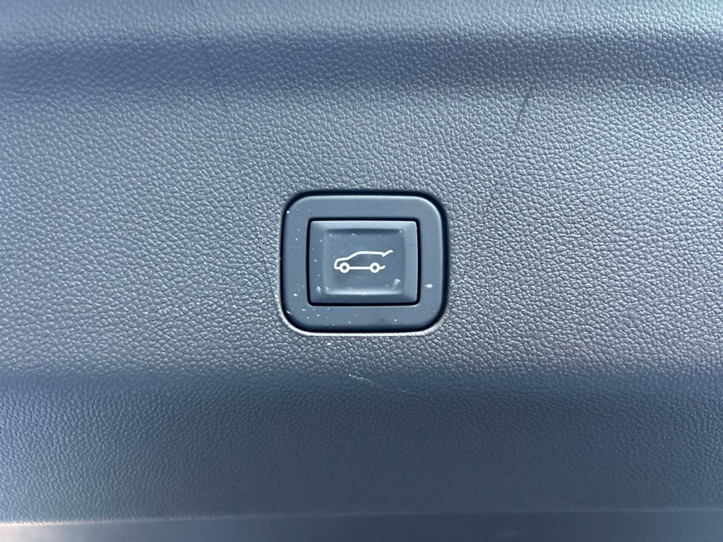 Used 2026 Cadillac Escalade Luxury w/ Touring Package RWD image 50