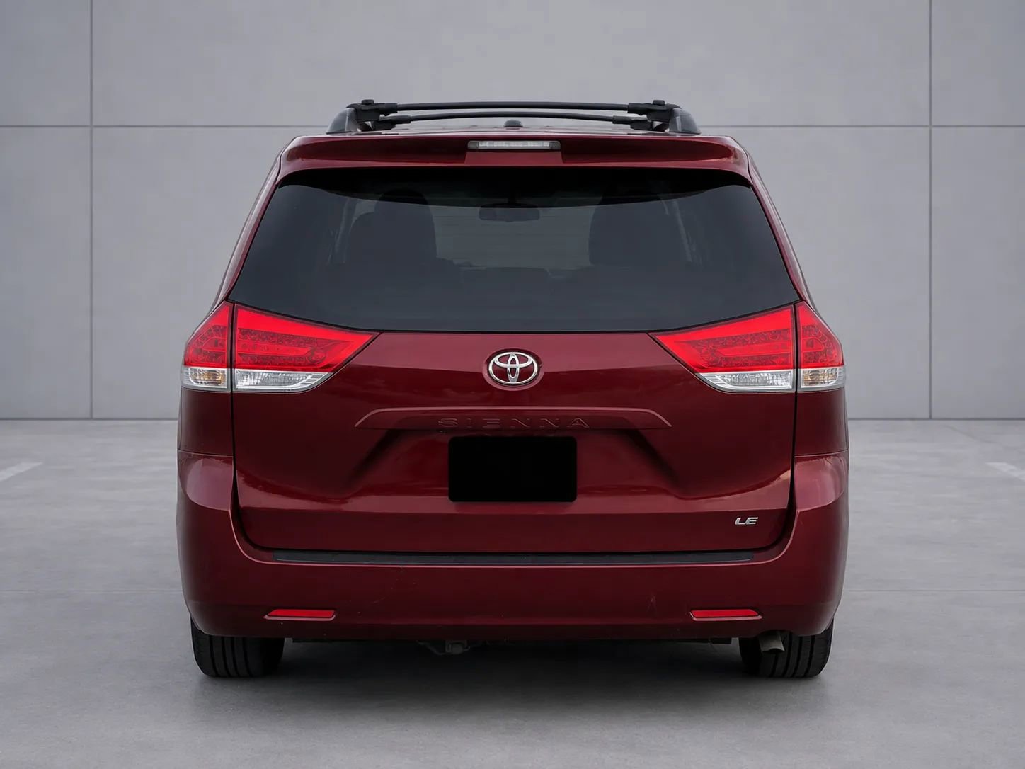 Used 2013 Toyota Sienna LE FWD image 4