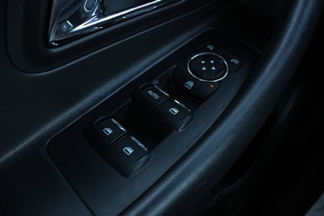 Used 2018 Ford Taurus SEL w/ Equipment Group 201A FWD image 8