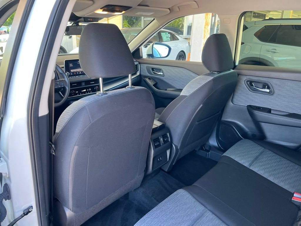 Certified 2023 Nissan Rogue SV AWD/4WD image 9
