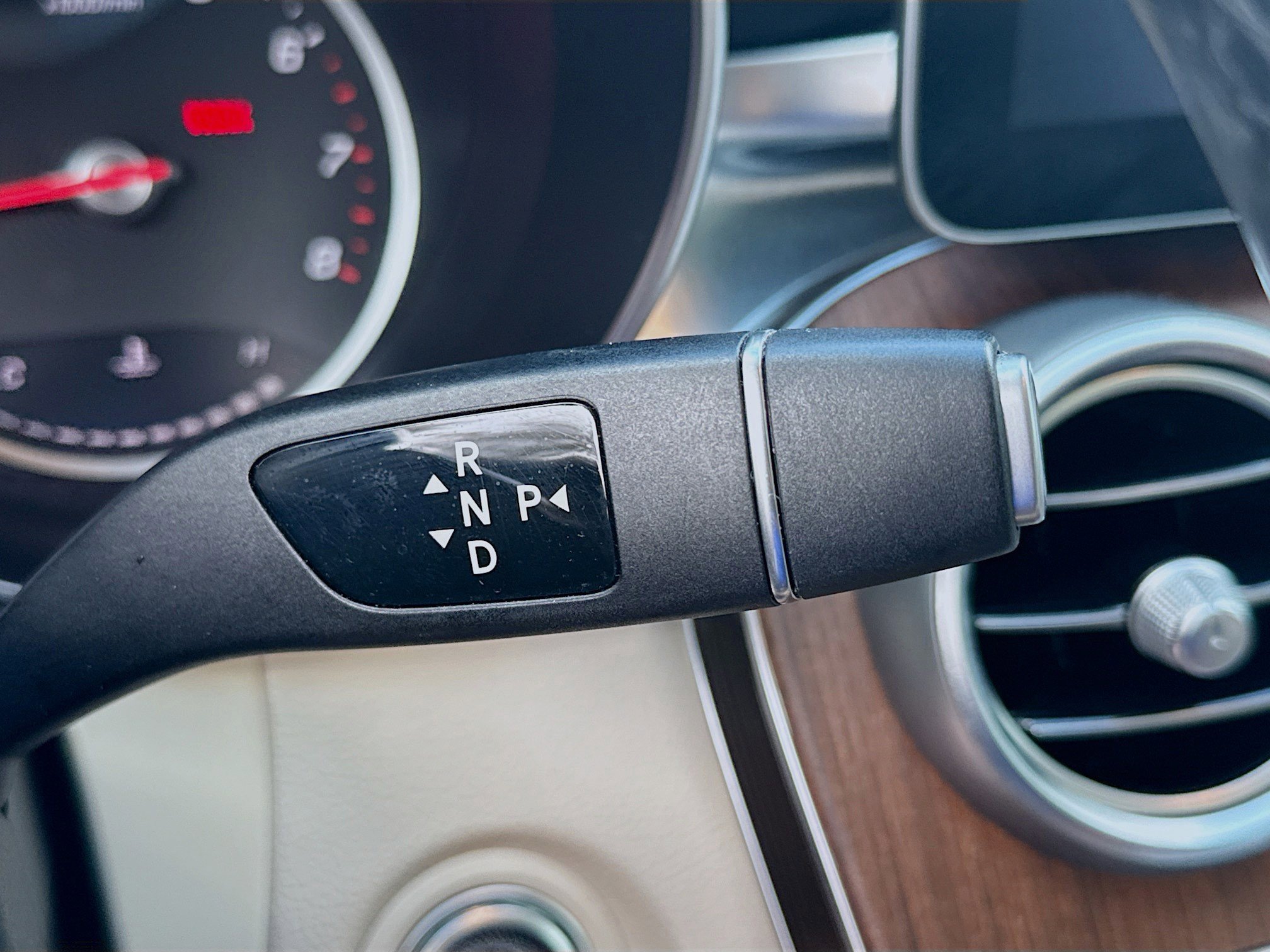 Used 2020 Mercedes-Benz C 300 4MATIC Sedan w/ Premium Package image 15