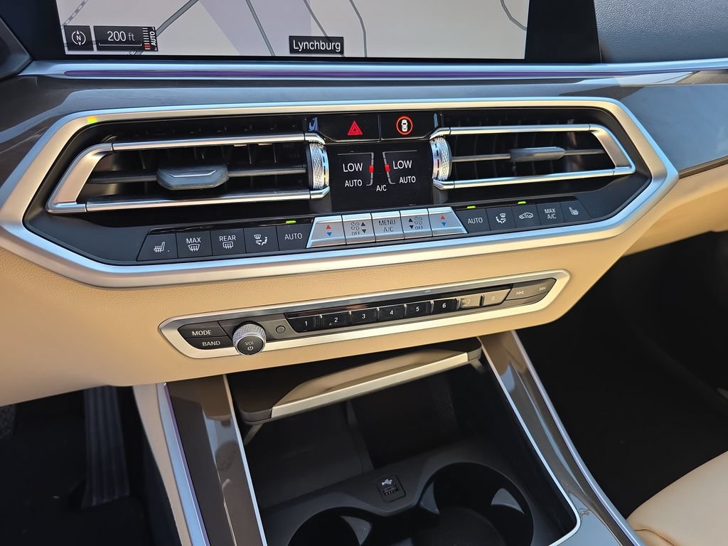 Used 2022 BMW X5 xDrive40i w/ Premium Package AWD/4WD image 30