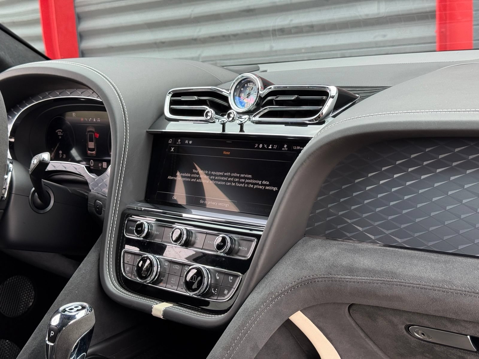 Used 2021 Bentley Bentayga Speed AWD/4WD image 38