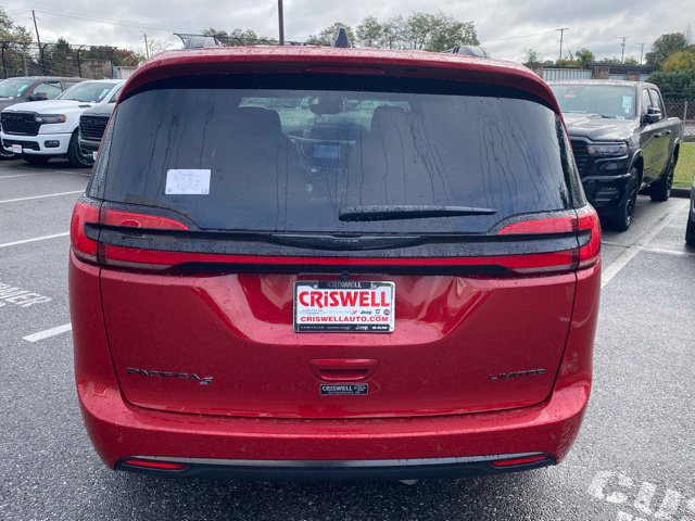 New 2026 Chrysler Pacifica Limited w/ S Appearance Package FWD image 6