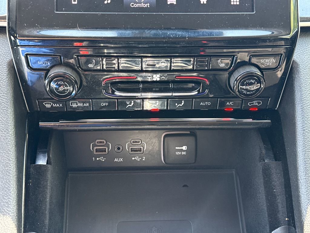 Used 2022 Jeep Grand Cherokee L Laredo w/ Luxury Tech Group I RWD image 24