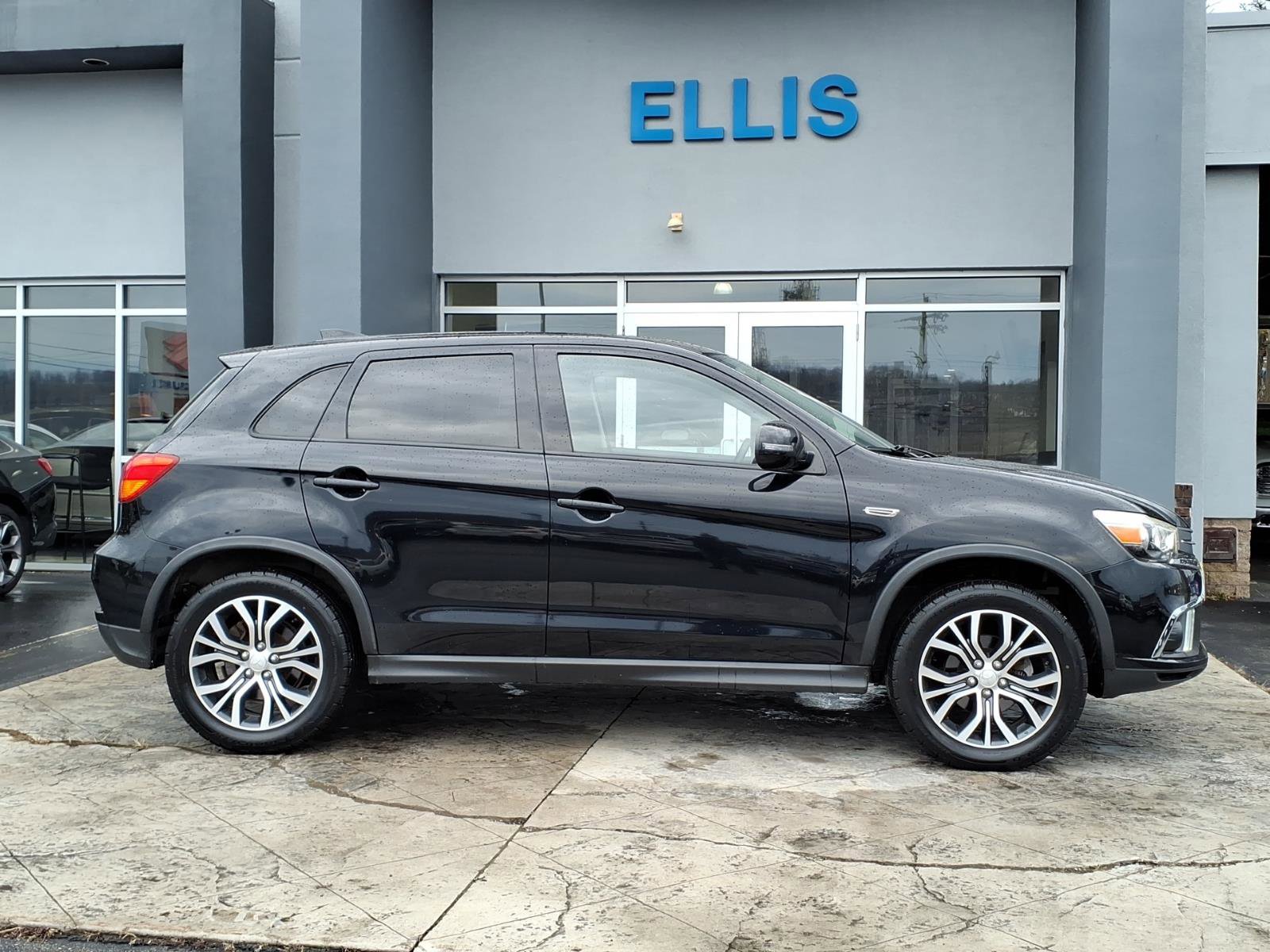 Used 2019 Mitsubishi Outlander Sport SE AWD/4WD image 2