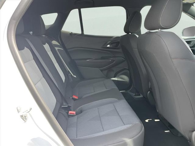 Used 2025 Chevrolet Trax RS w/ Driver Confidence Package image 24