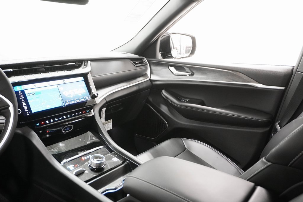 New 2026 Jeep Grand Cherokee Limited image 17