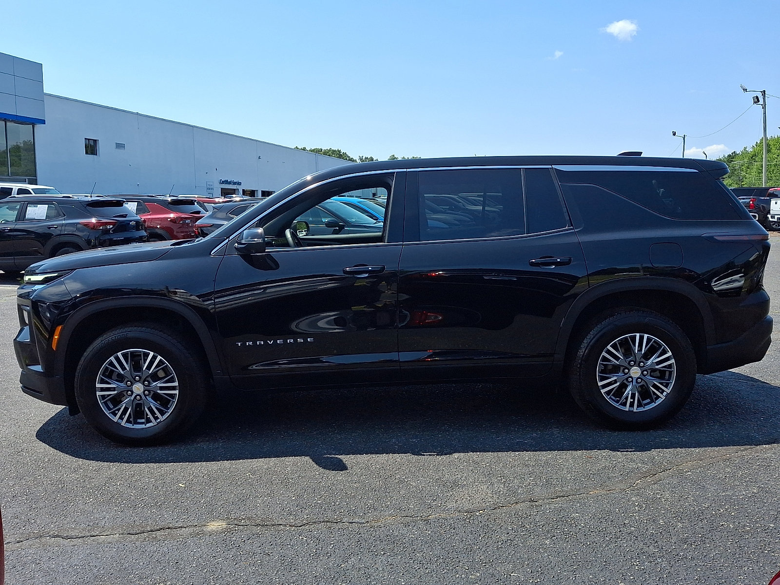 Used 2024 Chevrolet Traverse LS w/ LPO, Floor Liner Package AWD/4WD image 4