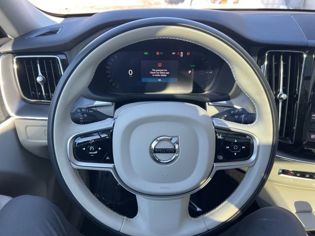 Certified 2025 Volvo XC60 T8 Core image 26