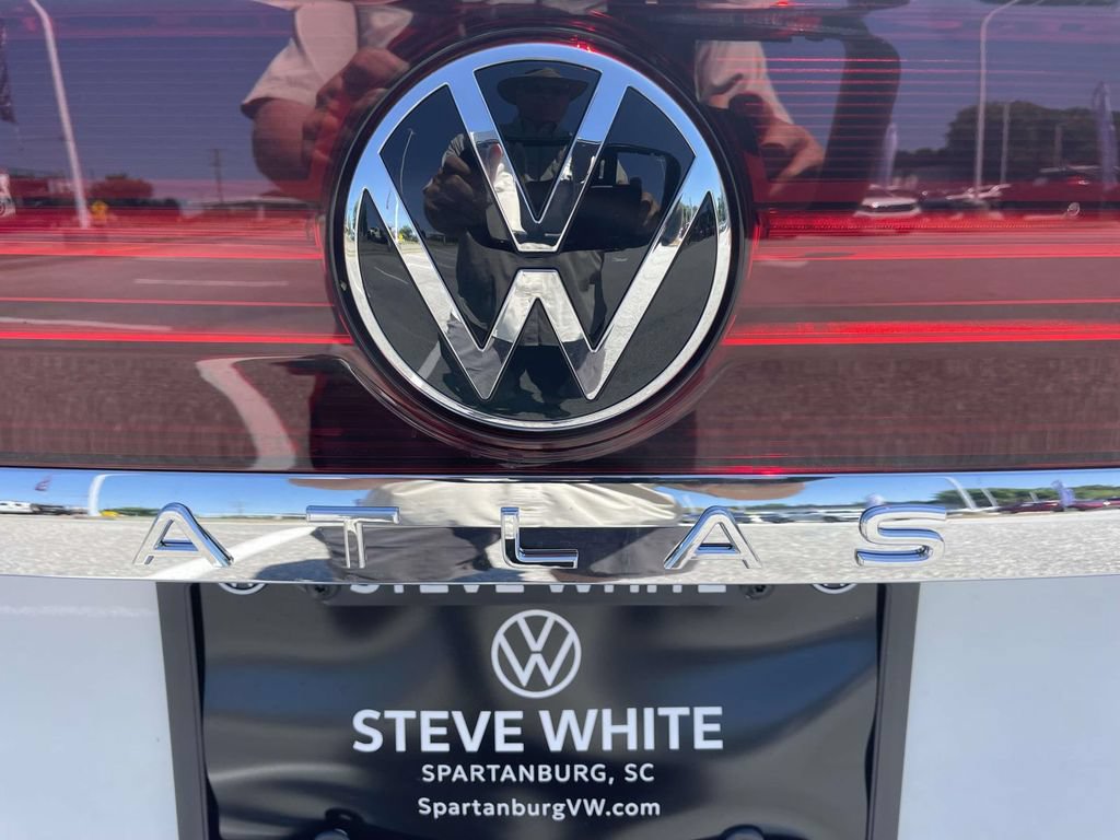 New 2026 Volkswagen Atlas SE FWD image 9