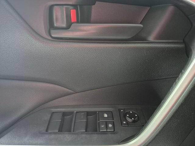 Certified 2020 Toyota RAV4 LE FWD image 15