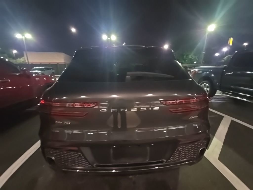 Used 2025 Genesis GV70 2.5T w/ Select Package image 6