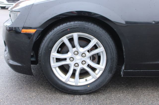 Used 2015 Chevrolet Camaro LT RWD image 27