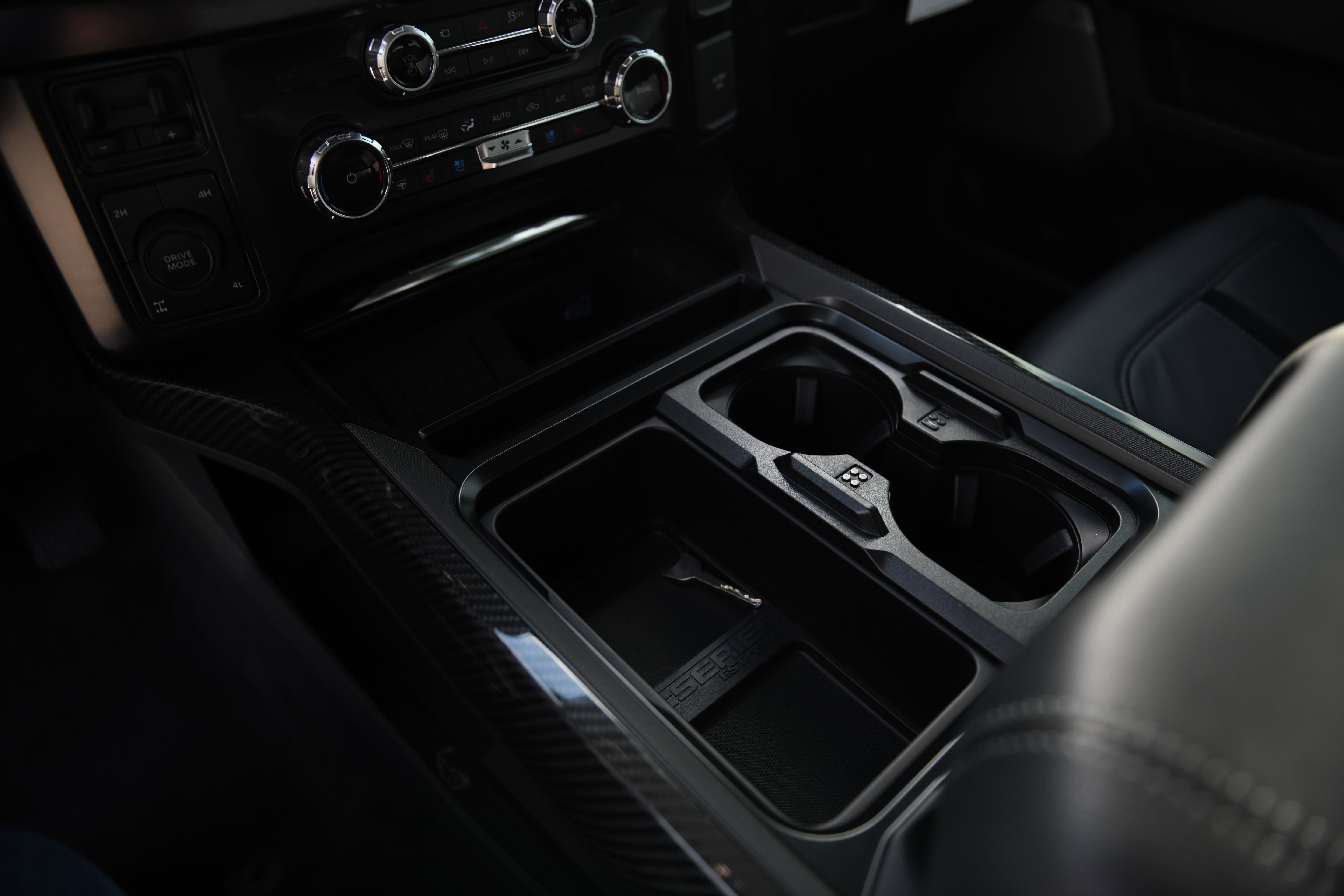 New 2026 Ford F250 Lariat w/ Black Appearance Package image 35