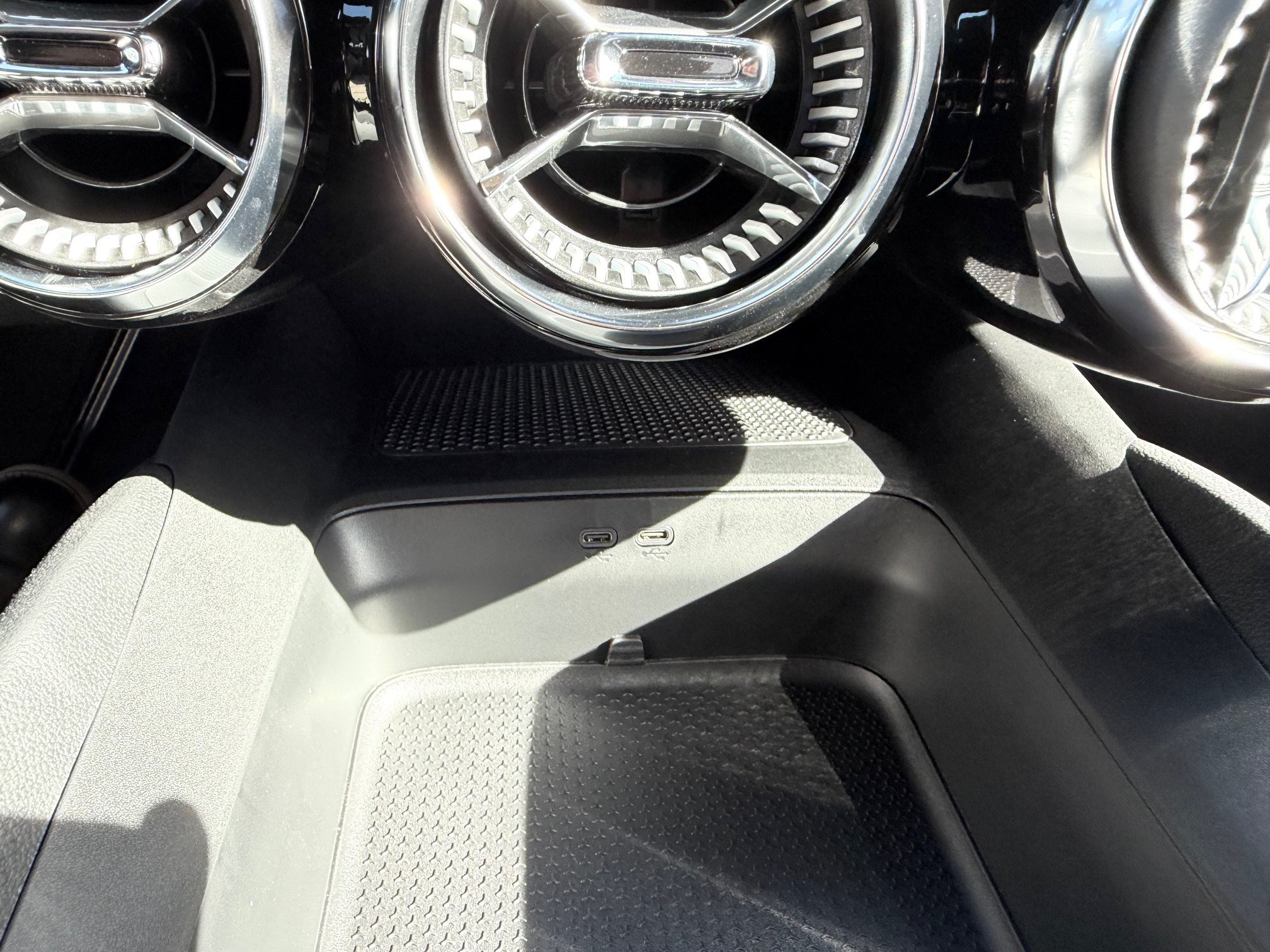 New 2026 Chevrolet Blazer EV LT w/ LPO, Blackout Package FWD image 33