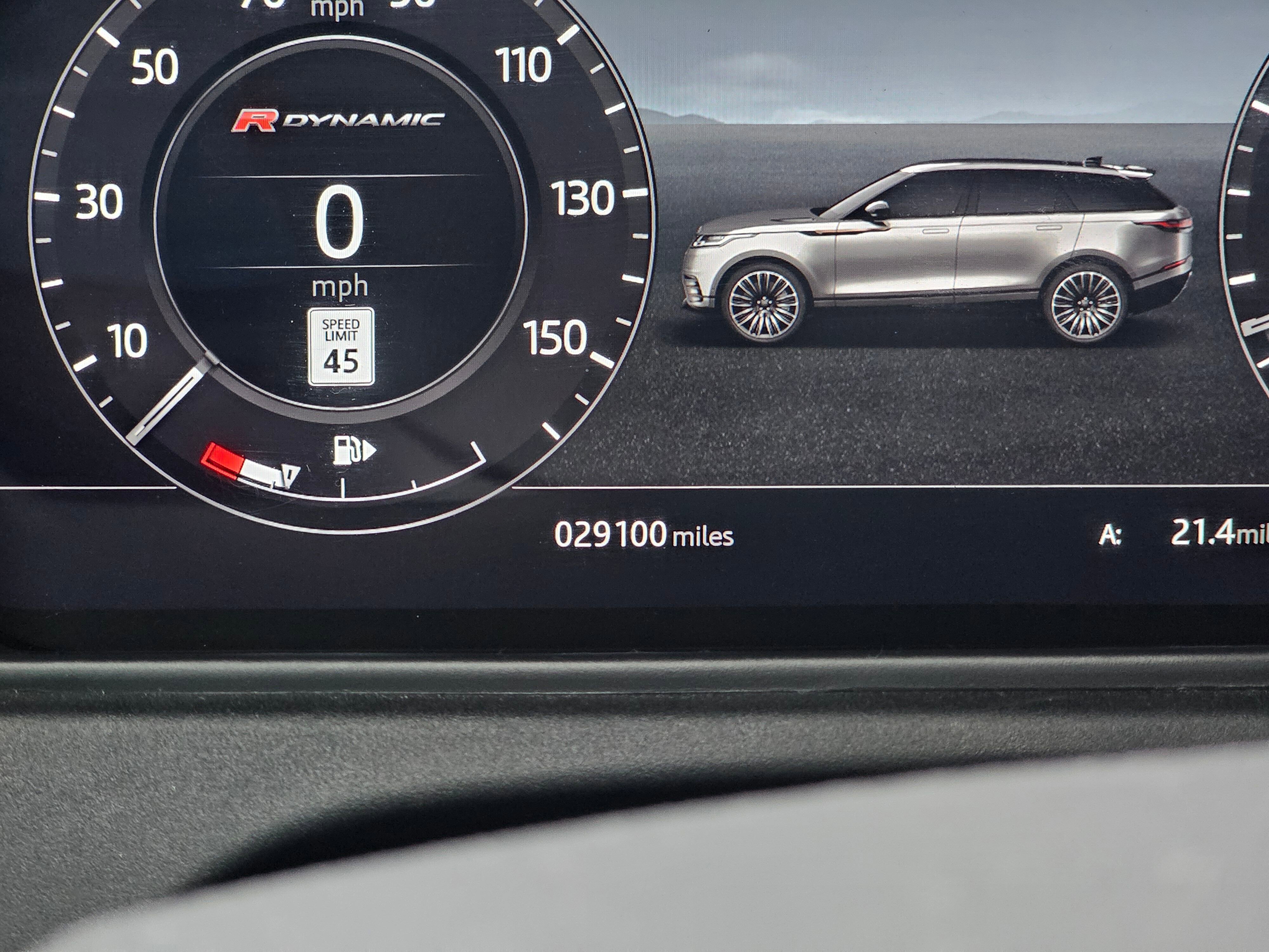 Used 2019 Land Rover Range Rover Velar R-Dynamic SE image 24