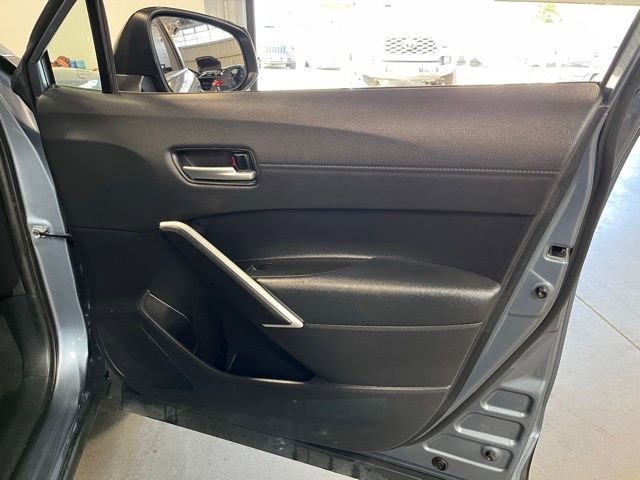Used 2025 Toyota Corolla Cross XLE FWD image 12