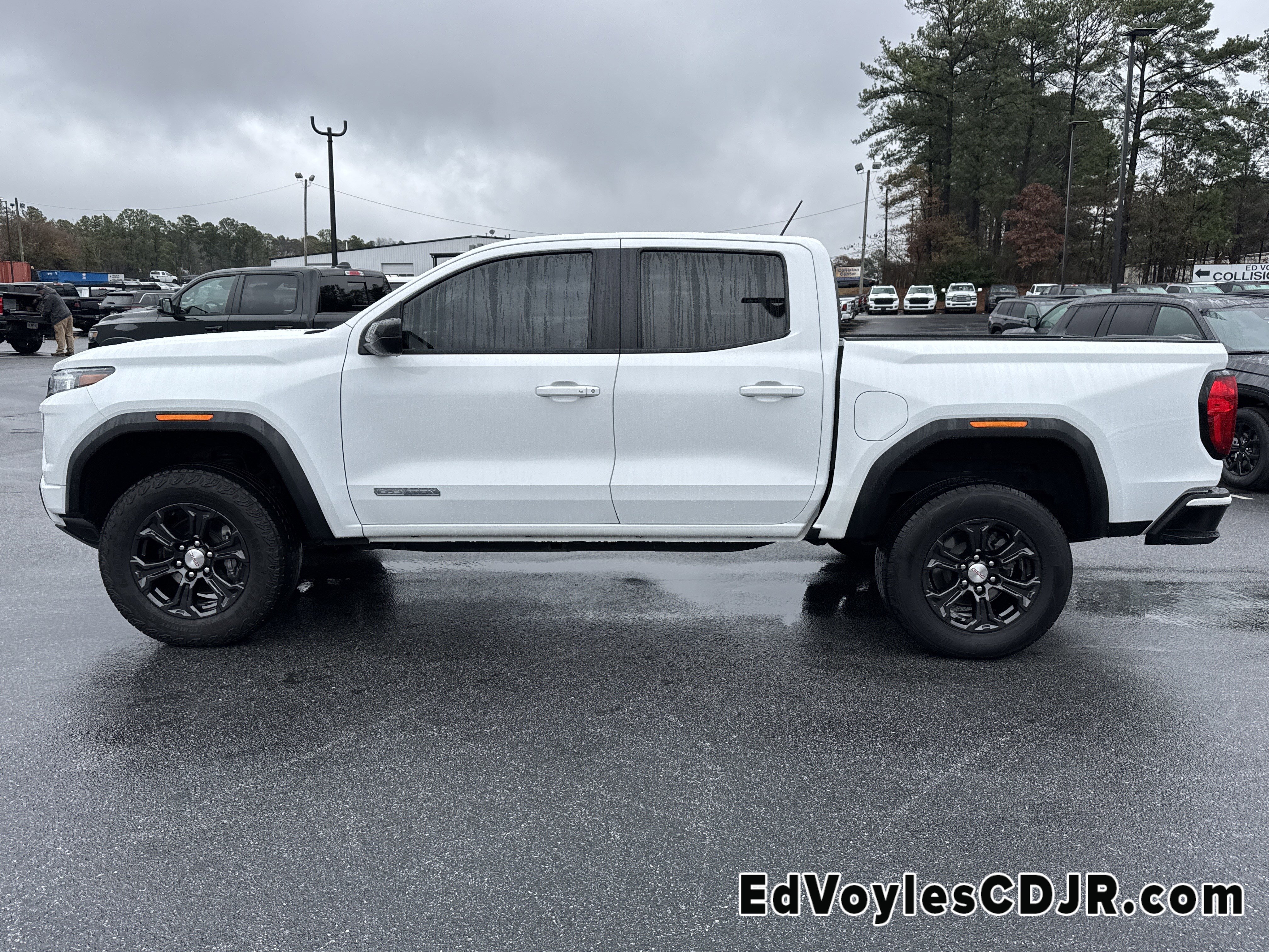 Used 2023 GMC Canyon Elevation w/ Convenience Package image 4