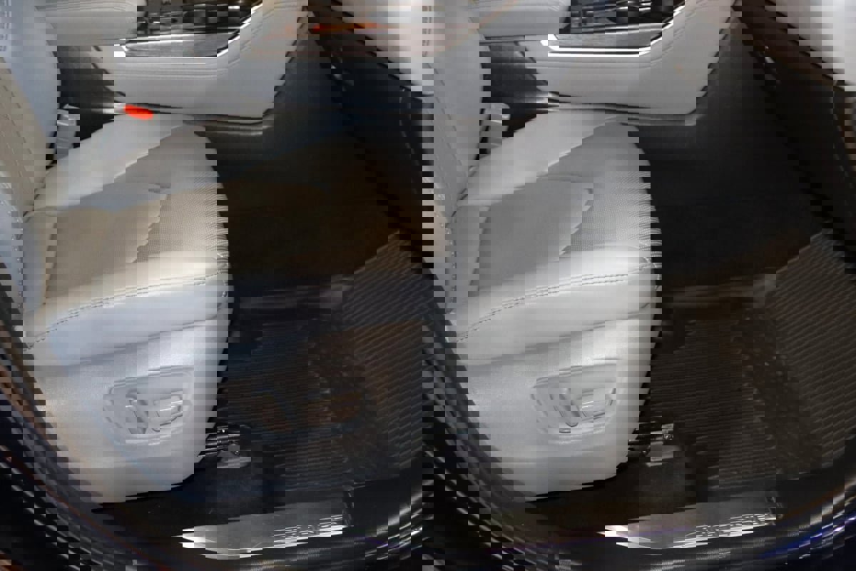 Used 2021 Toyota Highlander Platinum image 61