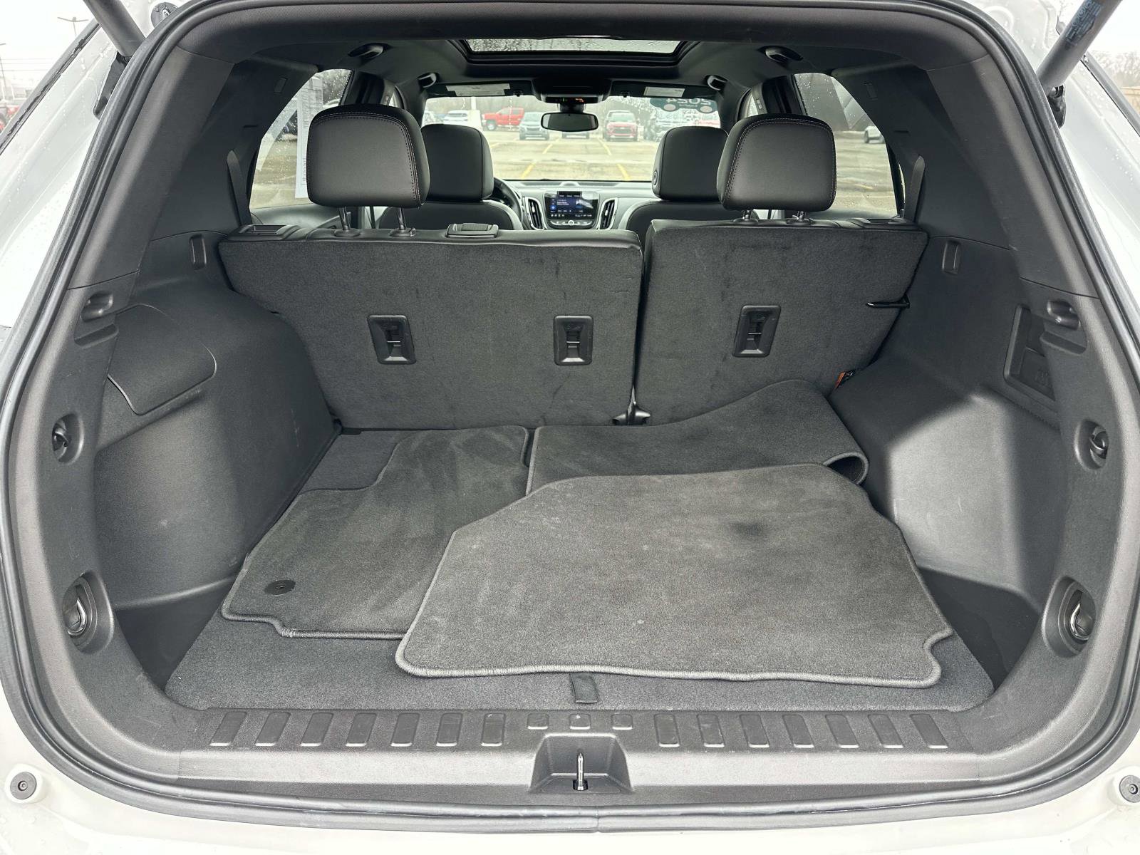 Certified 2024 Chevrolet Equinox Premier image 9