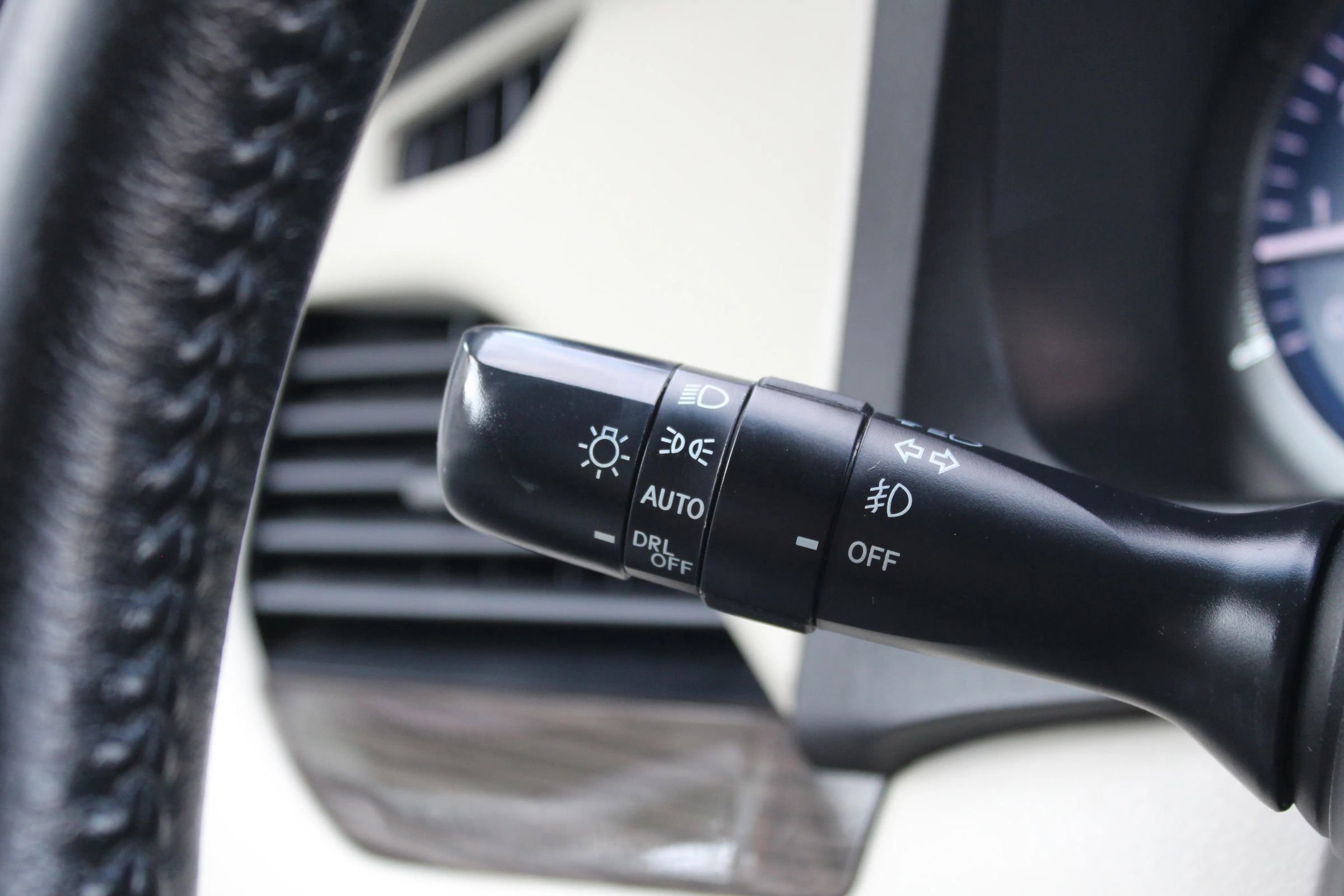 Used 2015 Toyota Sienna XLE Premium image 28