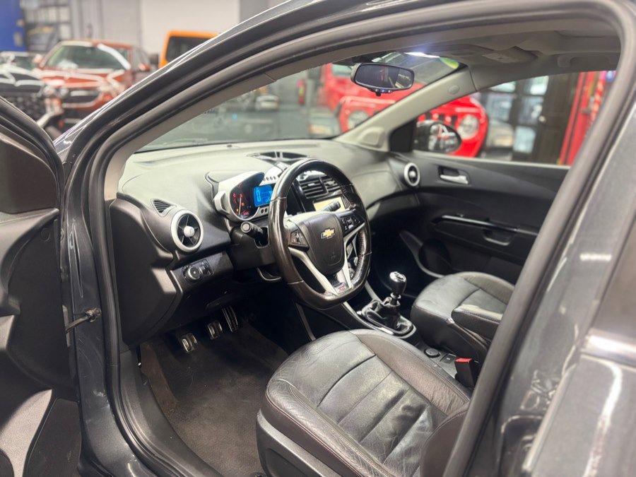 Used 2016 Chevrolet Sonic RS FWD image 9