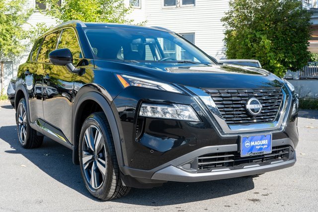 Used 2023 Nissan Rogue SL w/ SL Premium Package image 4