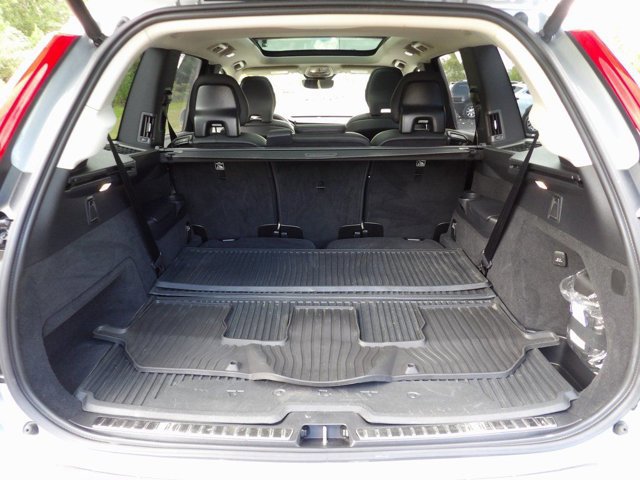 Certified 2024 Volvo XC90 B6 Plus w/ Protection Package Premier image 24