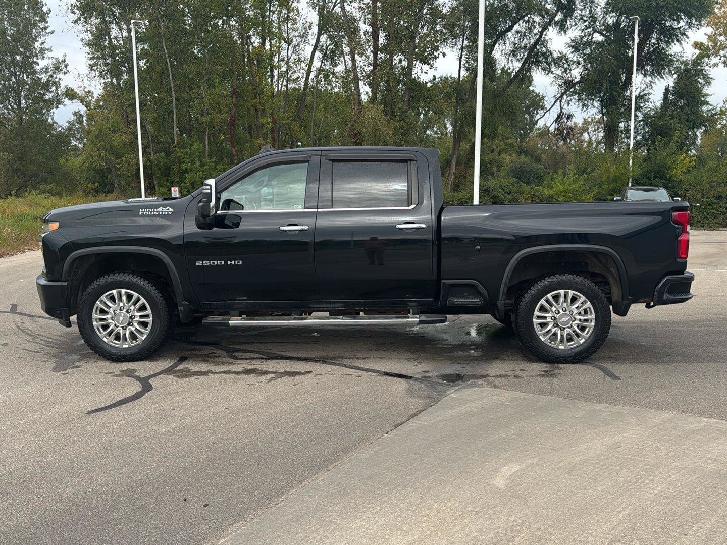 Used 2020 Chevrolet Silverado 2500 High Country w/ Z71 Off-Road Package AWD/4WD image 2