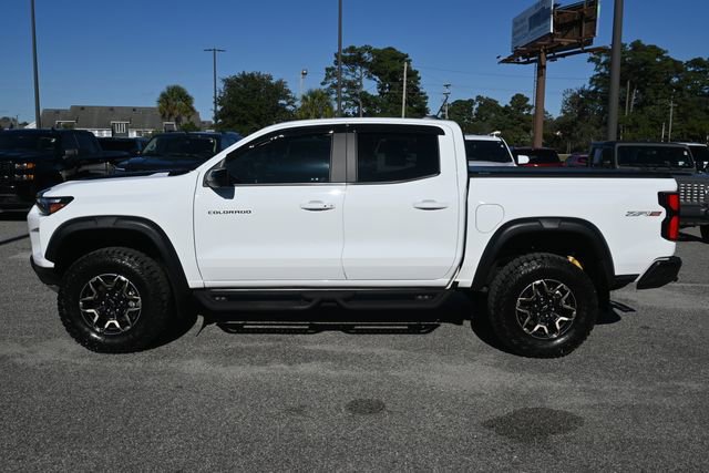Used 2024 Chevrolet Colorado ZR2 w/ ZR2 Convenience Package III image 2