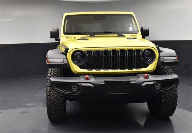 Used 2024 Jeep Wrangler Unlimited Rubicon video 3