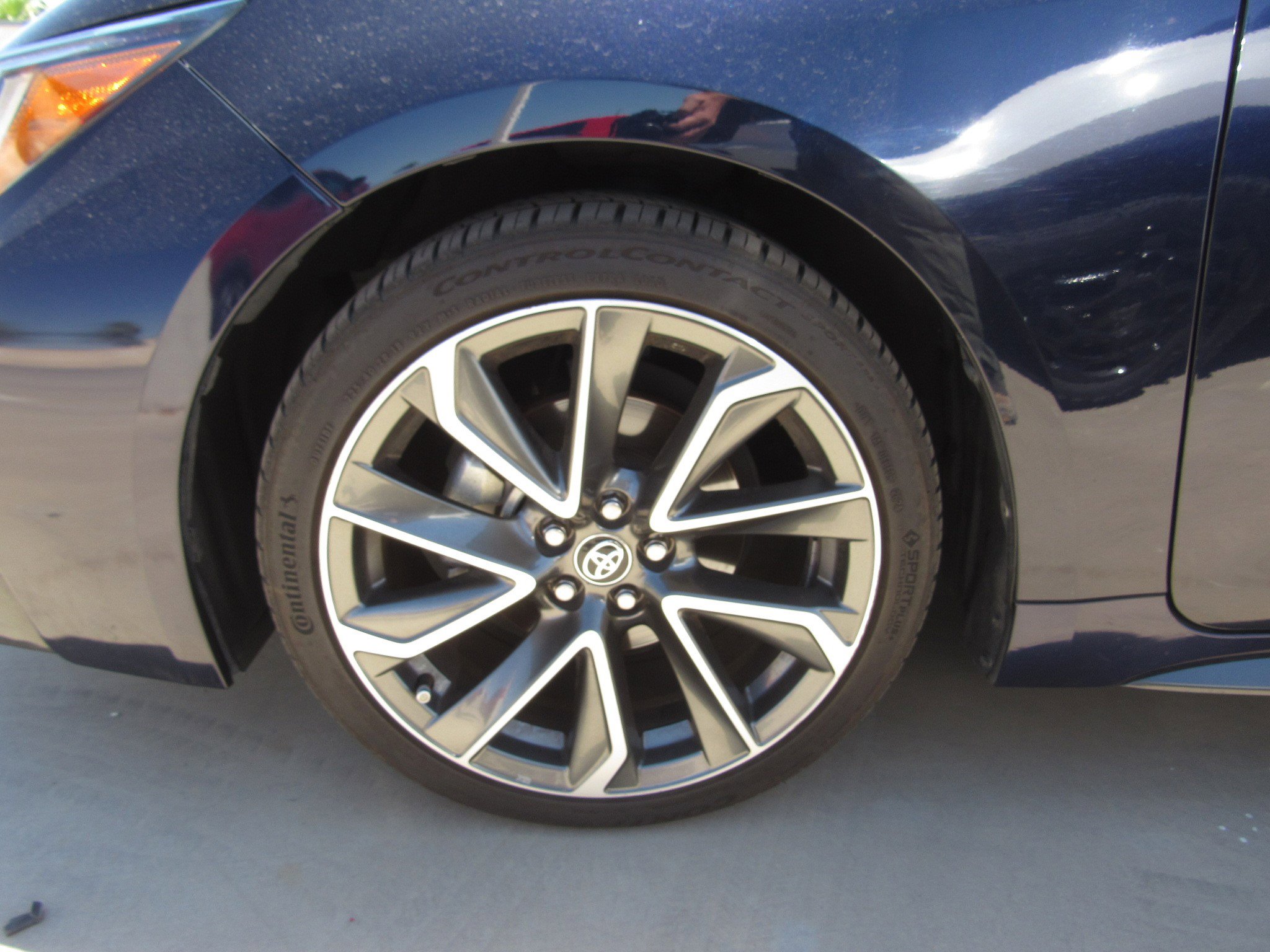 Used 2021 Toyota Corolla SE w/ Carpet Mat Package (TMS) image 5