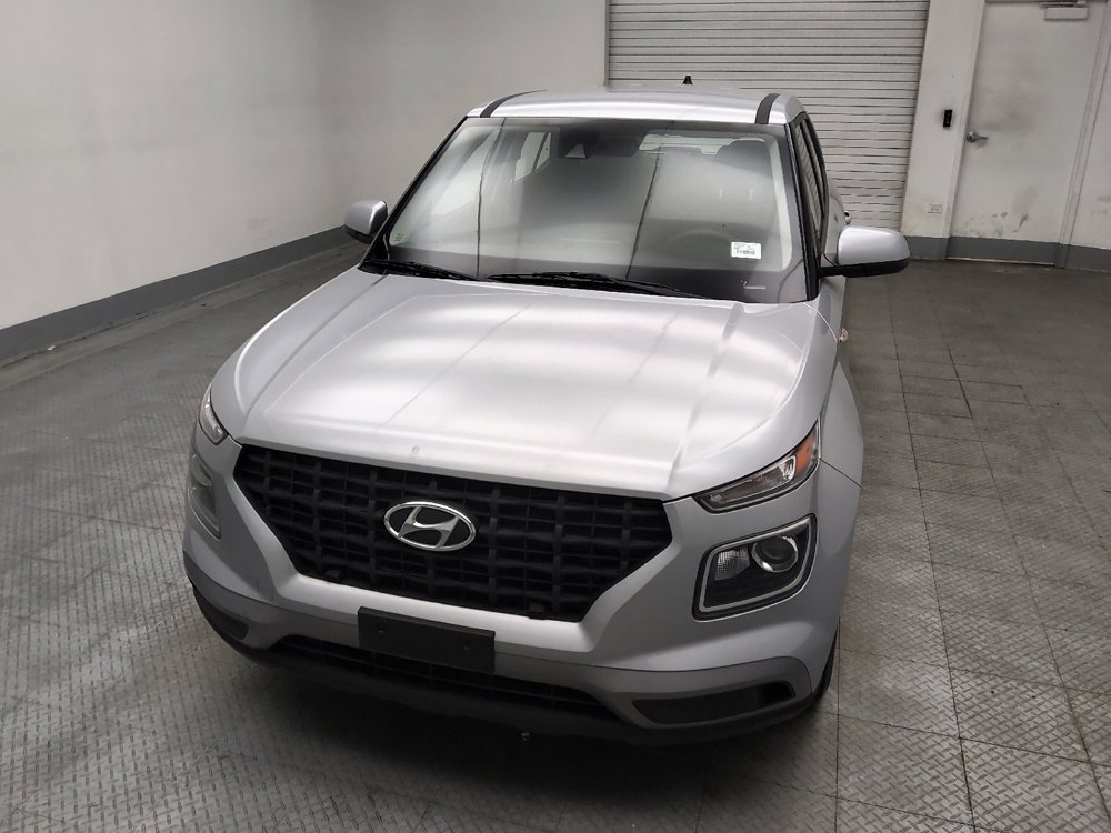 Used 2021 Hyundai Venue SE FWD image 15