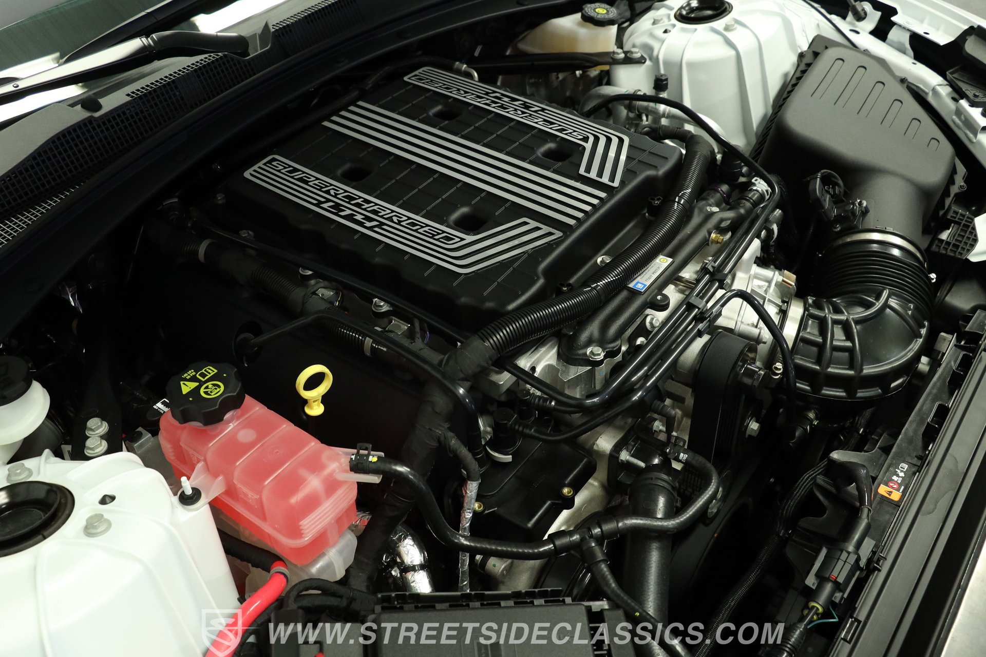 Used 2023 Chevrolet Camaro ZL1 RWD image 32