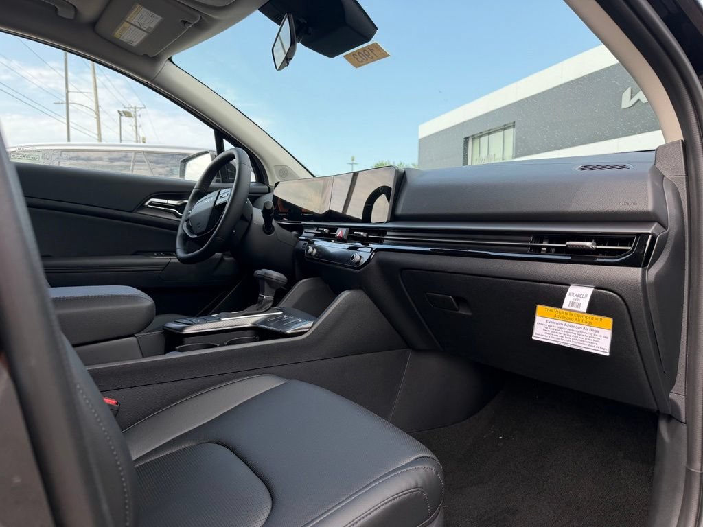 New 2026 Kia Sportage EX w/ EX Panorama Roof Package FWD image 34