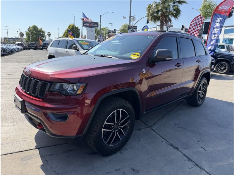 Used 2020 Jeep Grand Cherokee Trailhawk AWD/4WD image 9