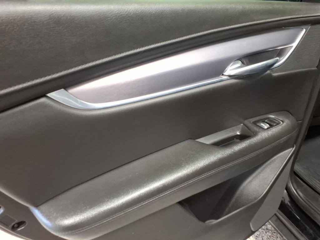 Used 2019 Cadillac XT5 Luxury image 19
