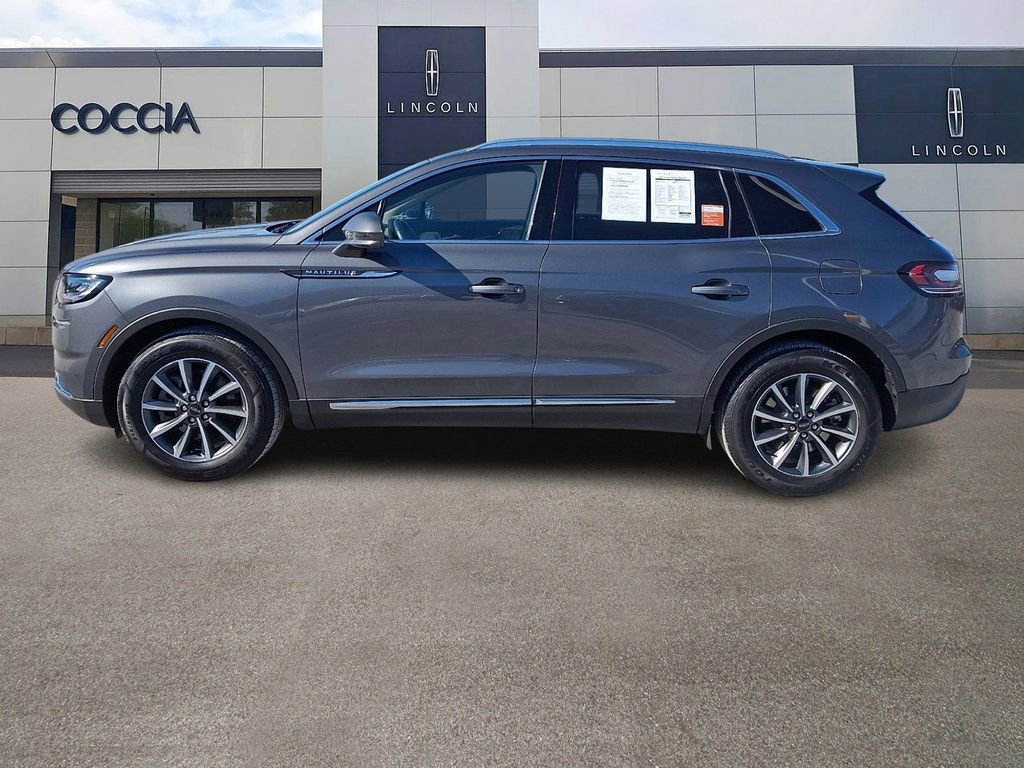 Used 2022 Lincoln Nautilus AWD image 7