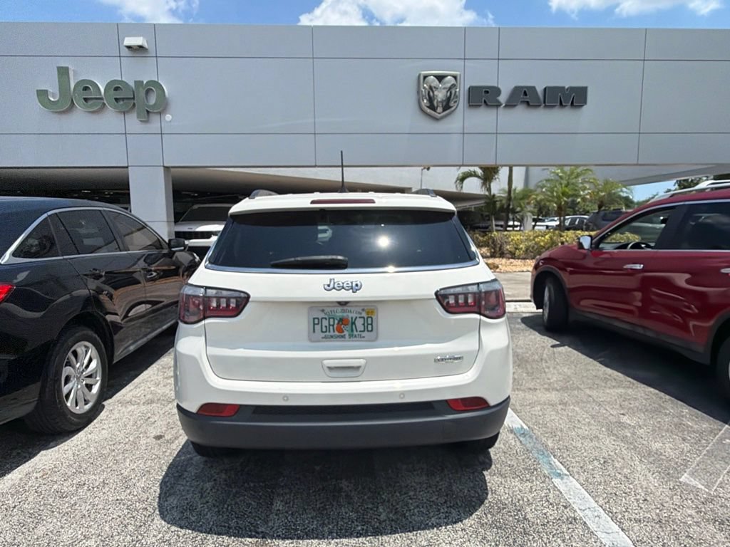Used 2020 Jeep Compass Latitude w/ Popular Equipment Group FWD image 7