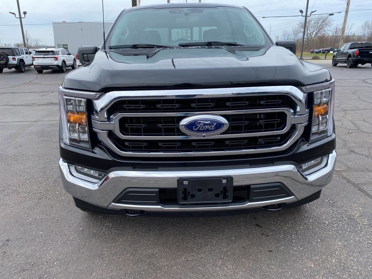 Used 2023 Ford F150 XLT w/ Equipment Group 302A High AWD/4WD image 4