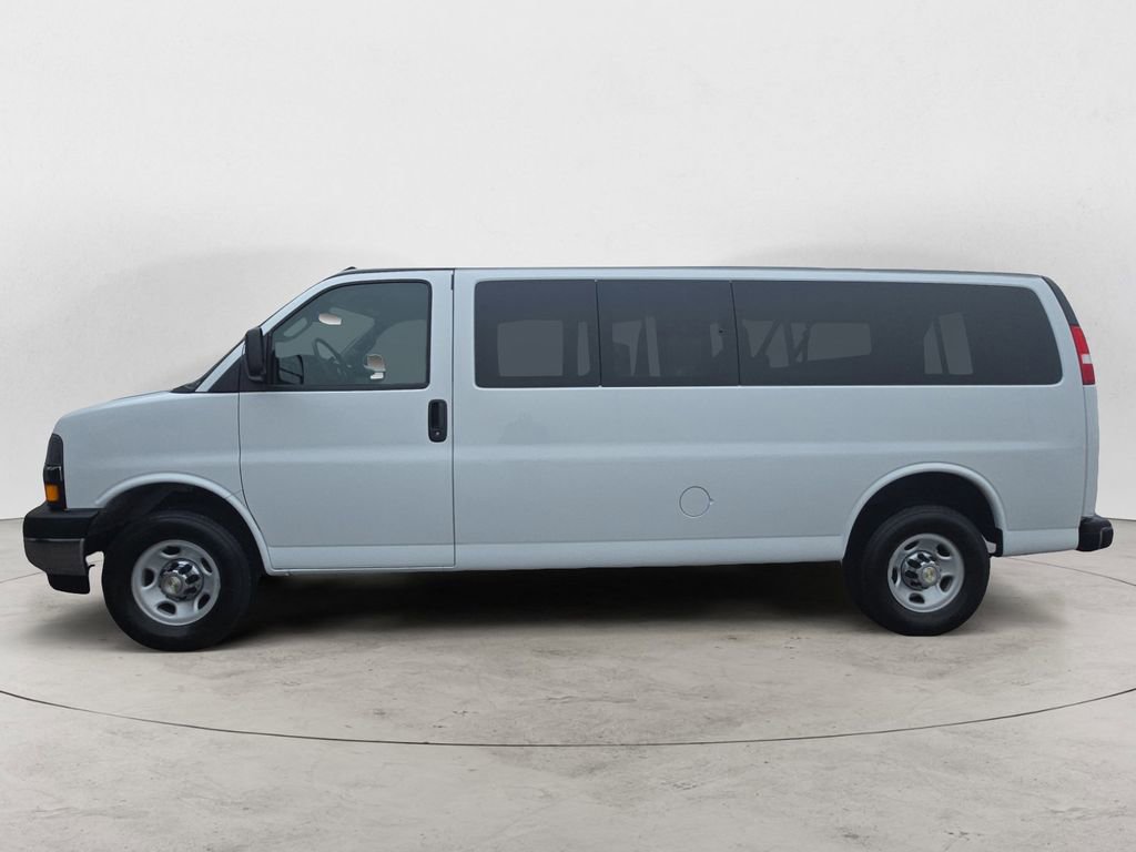 Used 2024 Chevrolet Express 3500 LT w/ LT Preferred Equipment Group RWD image 2