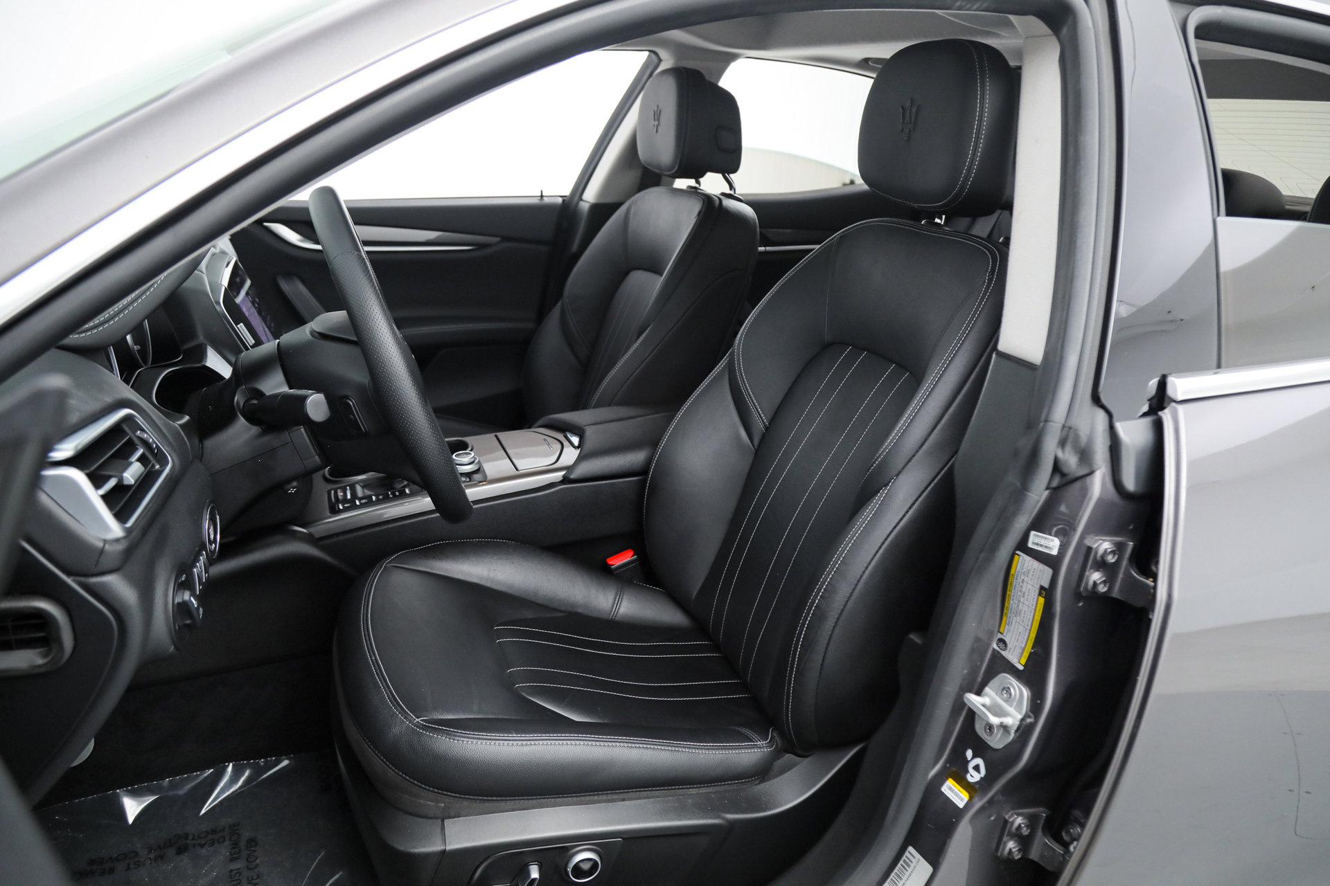 Used 2021 Maserati Ghibli S Q4 AWD/4WD image 19